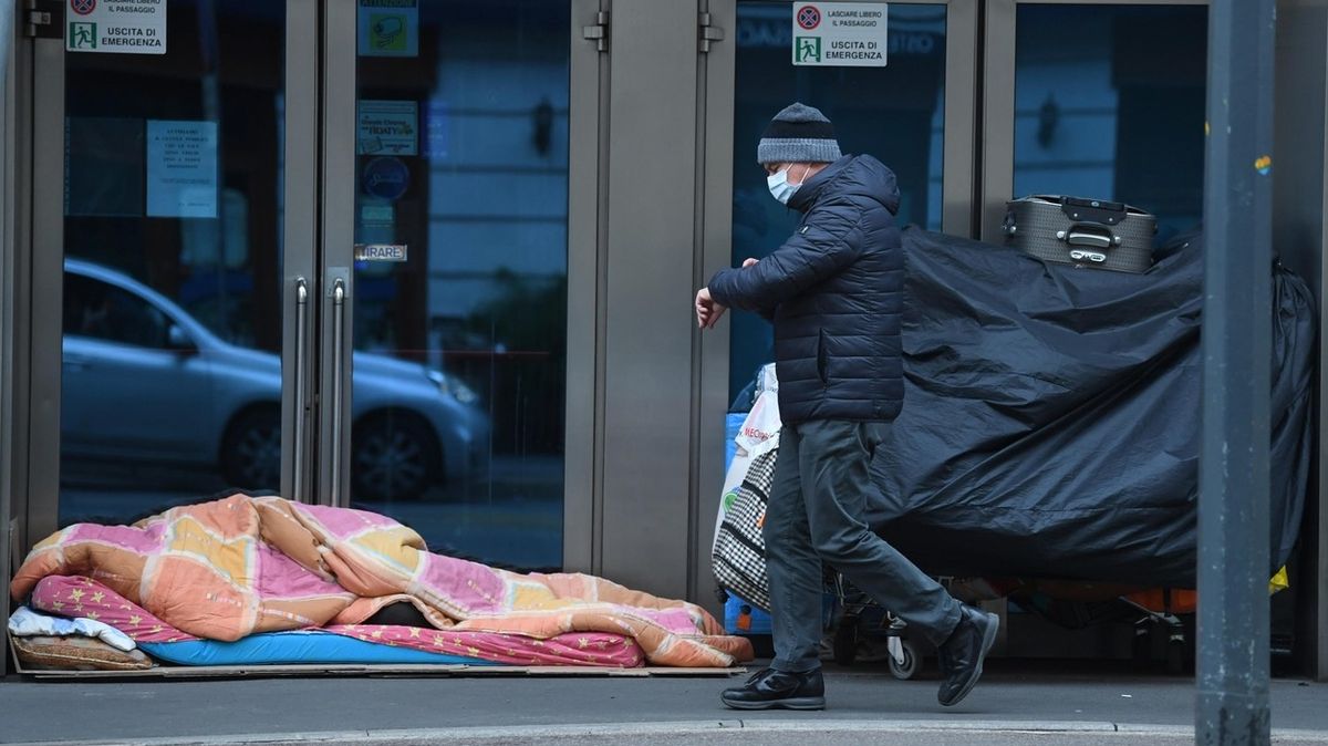 Umrzlý italský bezdomovec měl dům v Kalábrii, dvě auta a na účtě 2,5 milionu
